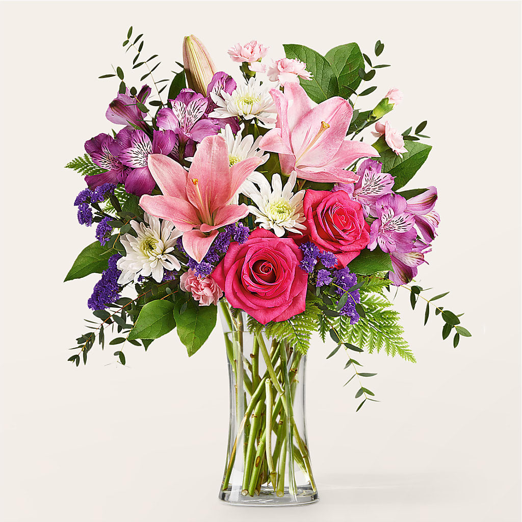 Lace & Pearls Bouquet – Willow Blooms Floral, Marlin TX