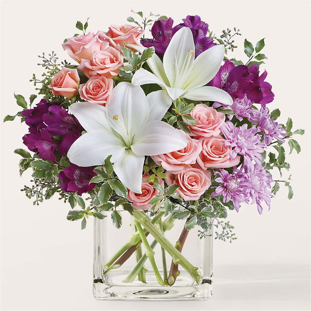 Mani Pedi Bouquet – Willow Blooms Floral, Marlin TX