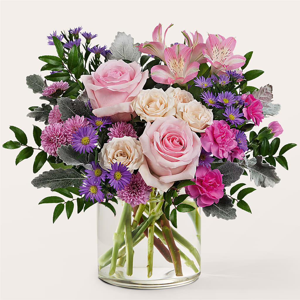 Light as a Feather Bouquet – Willow Blooms Floral, Marlin TX