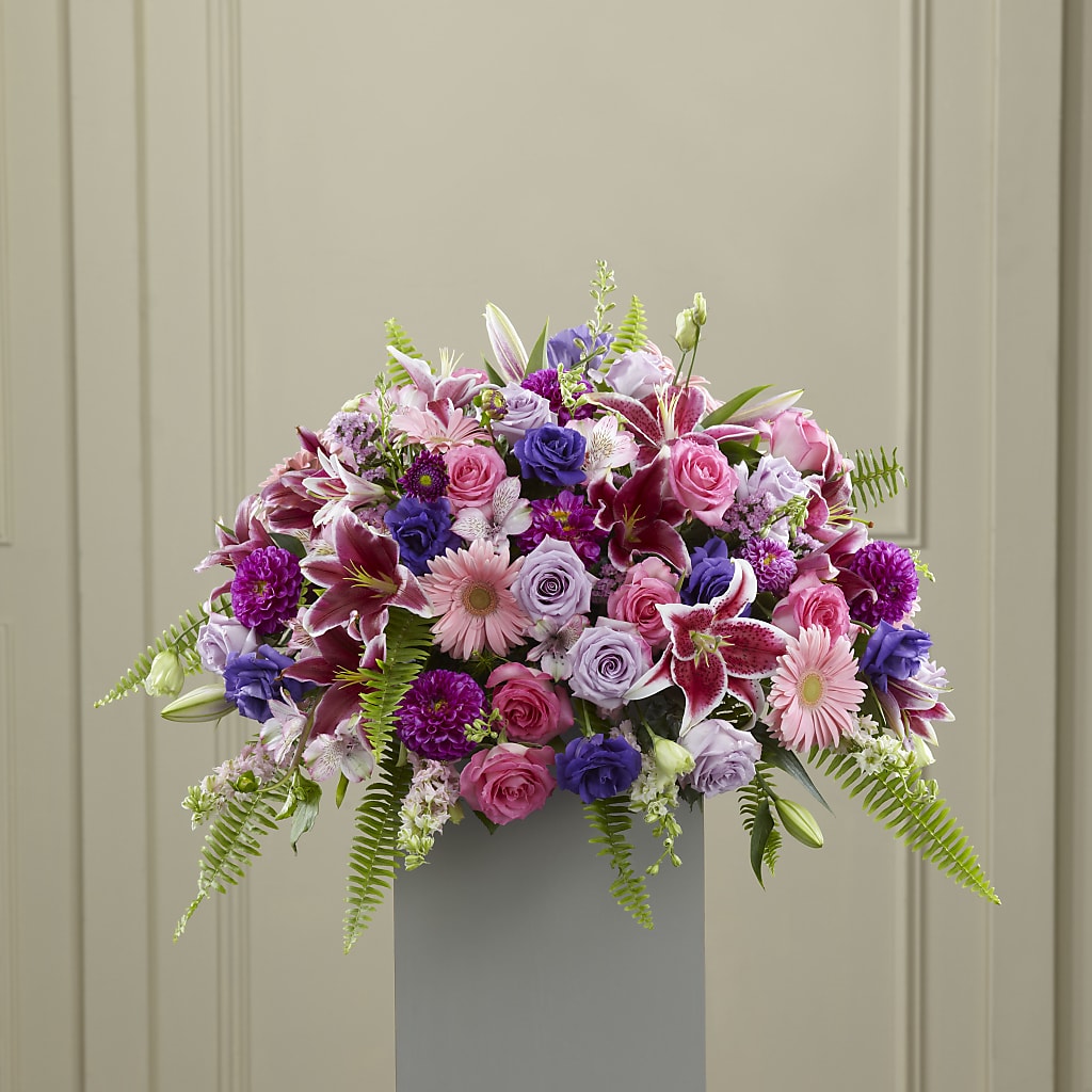 Fare Thee Well Pedestal – Willow Blooms Floral, Marlin TX