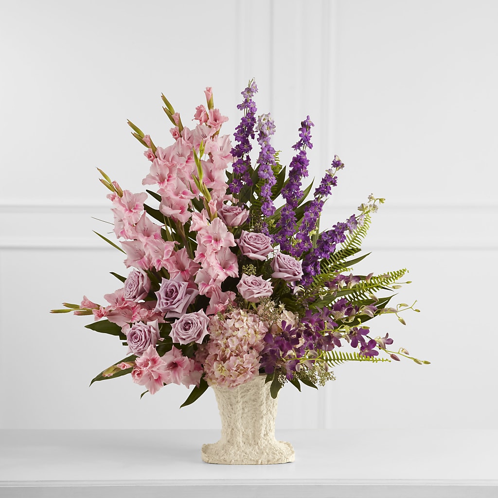 Flowing Garden Arrangement – Willow Blooms Floral, Marlin TX