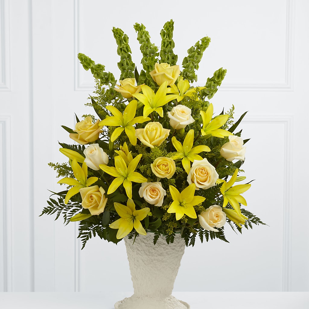 Golden Memories Arrangement – Willow Blooms Floral, Marlin TX