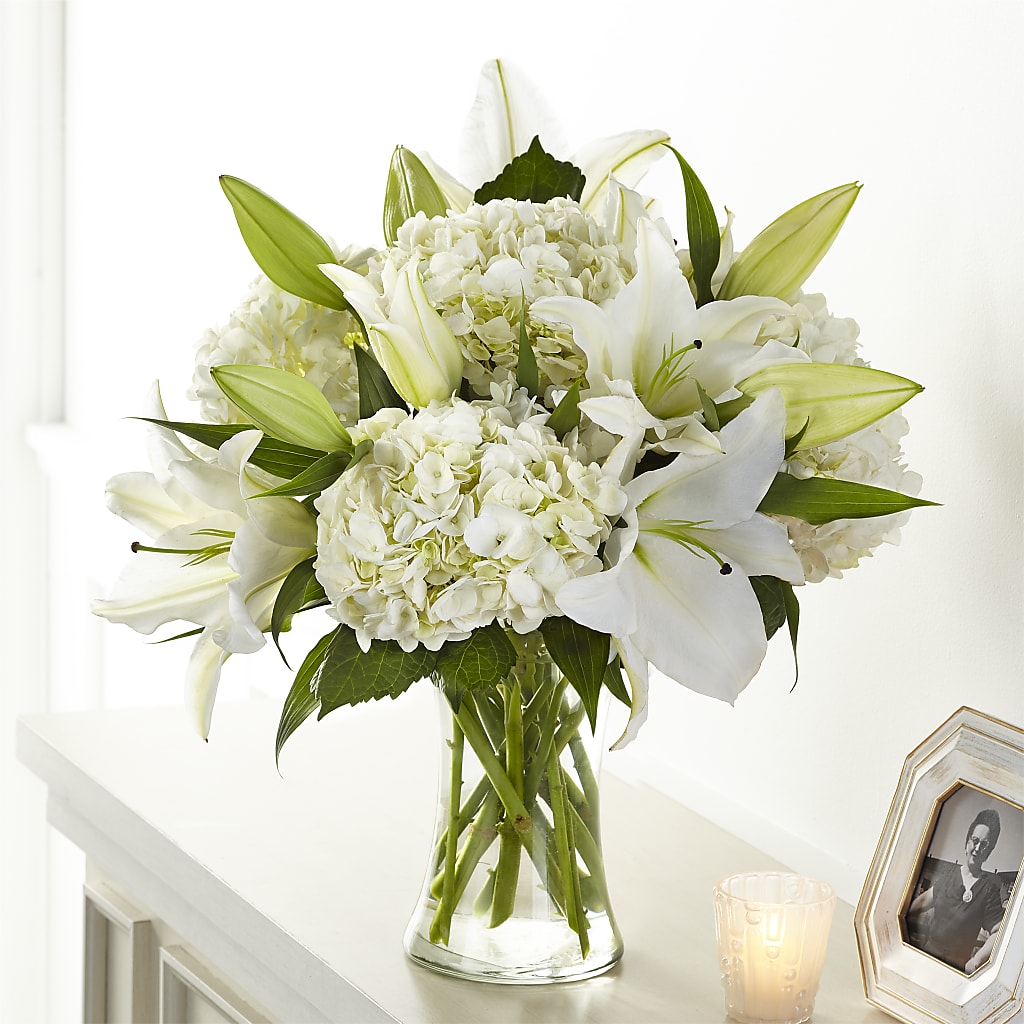 Compassionate Lily Bouquet – Willow Blooms Floral, Marlin TX