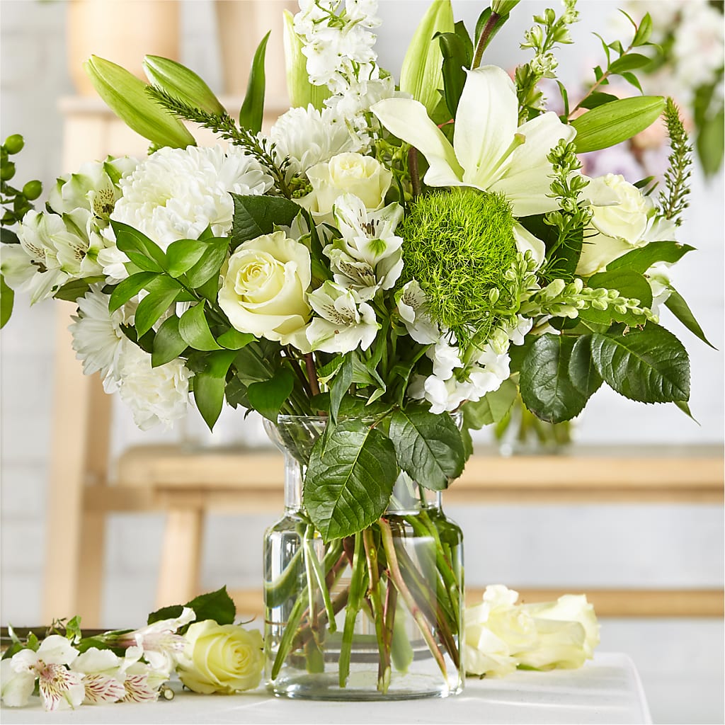 Classic Ivory – A Florist Original – Willow Blooms Floral, Marlin TX