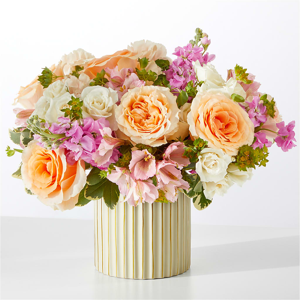 Paradise Bouquet with Ivory Vase – Willow Blooms Floral, Marlin TX
