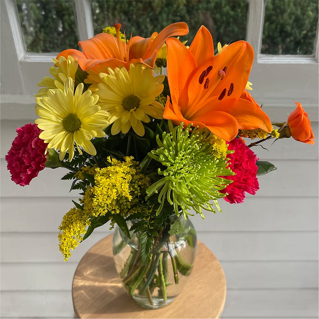 Bold & Bright – A Florist Original –  Willow Blooms Floral, Marlin TX