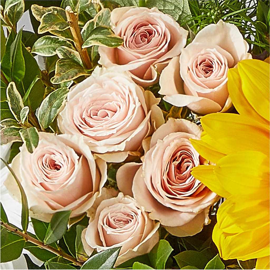 The Good Life Bouquet –  Willow Blooms Floral, Marlin TX