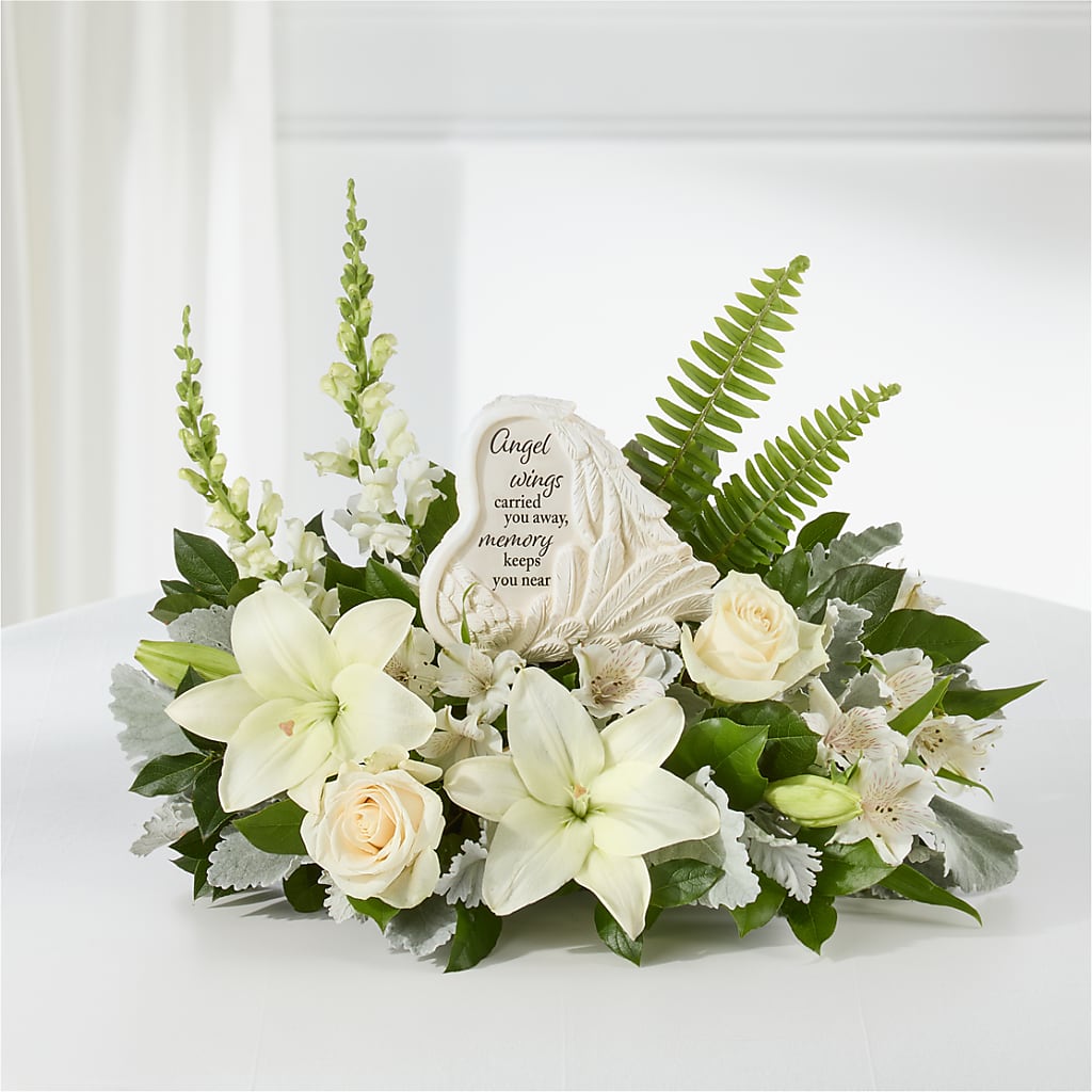 Holding You Close Arrangement –  Willow Blooms Floral, Marlin TX