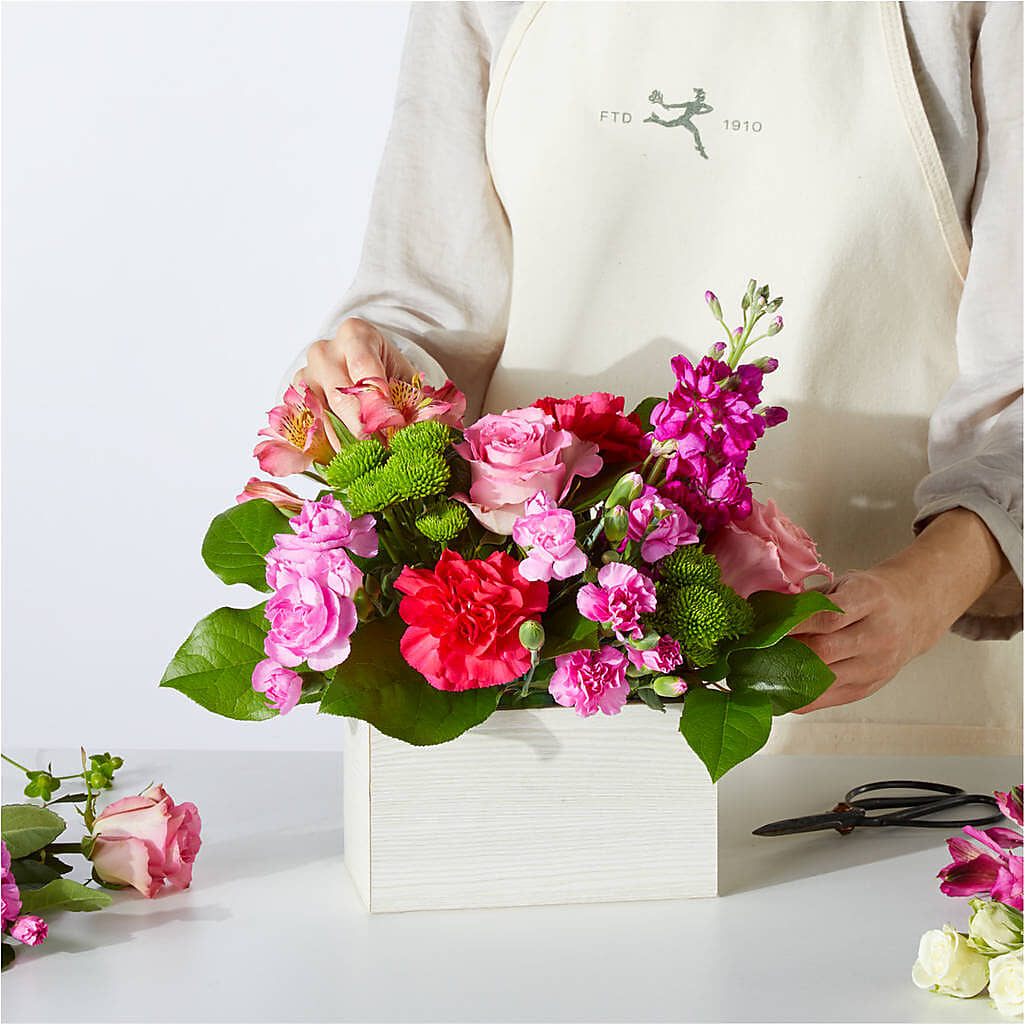 Sweetberry Box – A Florist Original –  Willow Blooms Floral, Marlin TX