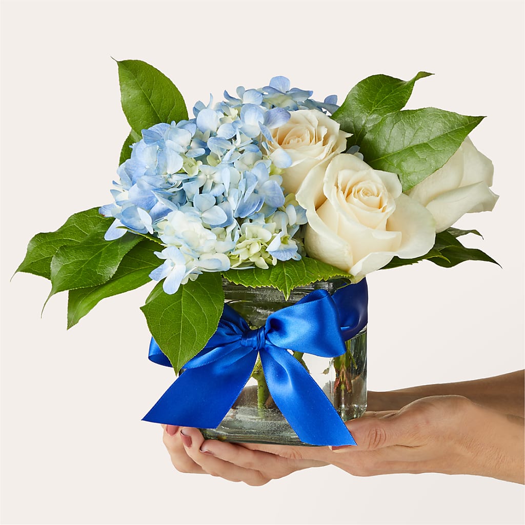 Sky Blue Delight Bouquet –  Willow Blooms Floral, Marlin TX