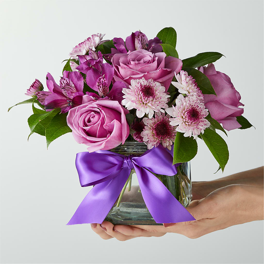Sugarplum Bouquet –  Willow Blooms Floral, Marlin TX