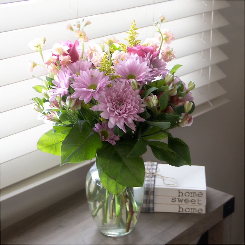 Pastel Tradition - A Florist Original –  Willow Blooms Floral, Marlin TX