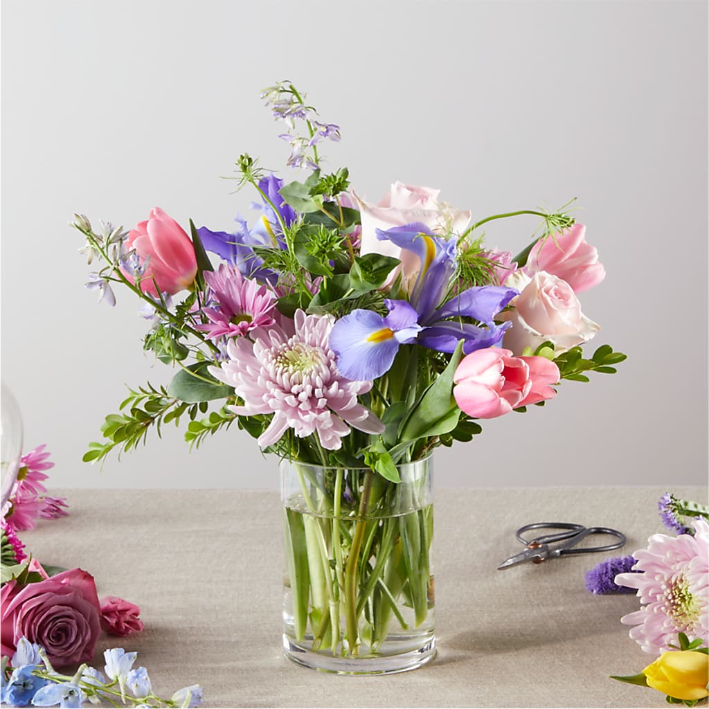 Pastel Tradition - A Florist Original –  Willow Blooms Floral, Marlin TX