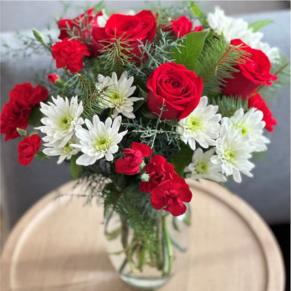 Seasonal Magic Bouquet –  Willow Blooms Floral, Marlin TX