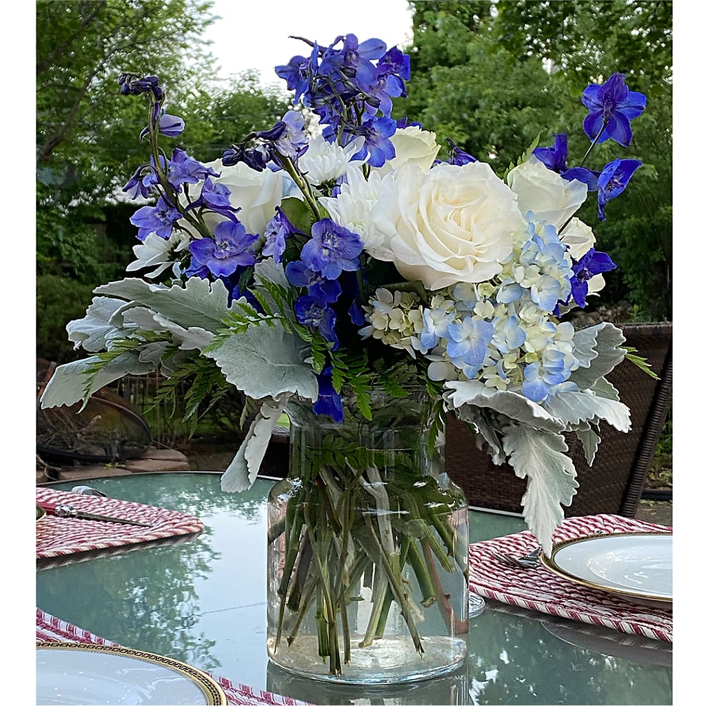 Clear Skies Bouquet –  Willow Blooms Floral, Marlin TX