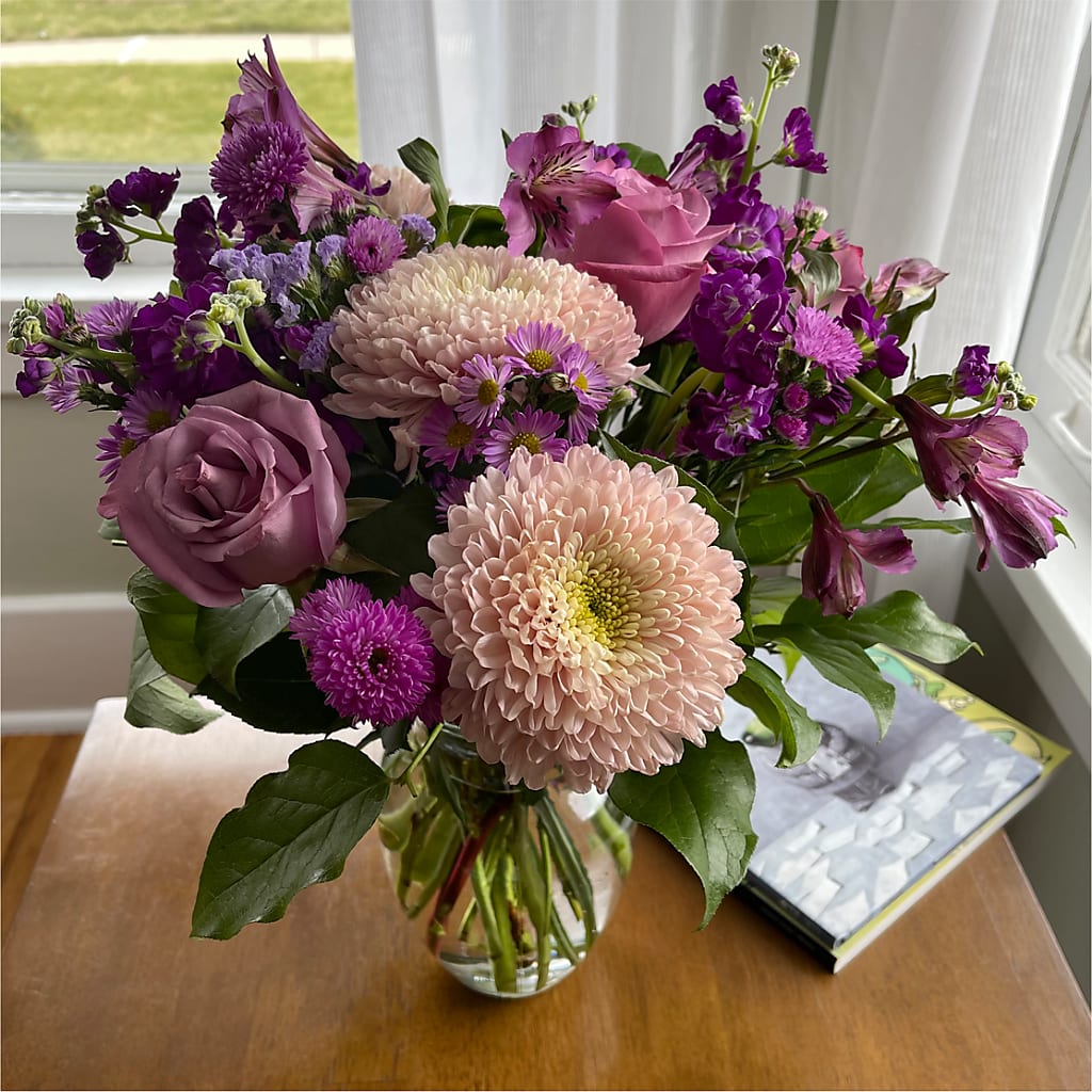 Ultraviolet Bouquet –  Willow Blooms Floral, Marlin TX