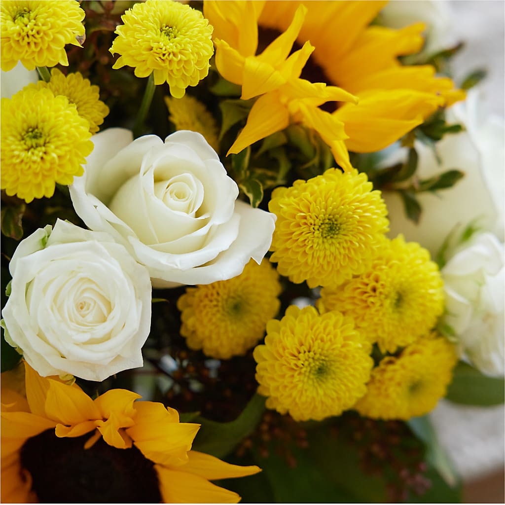 Luminous Morning Bouquet –  Willow Blooms Floral, Marlin TX