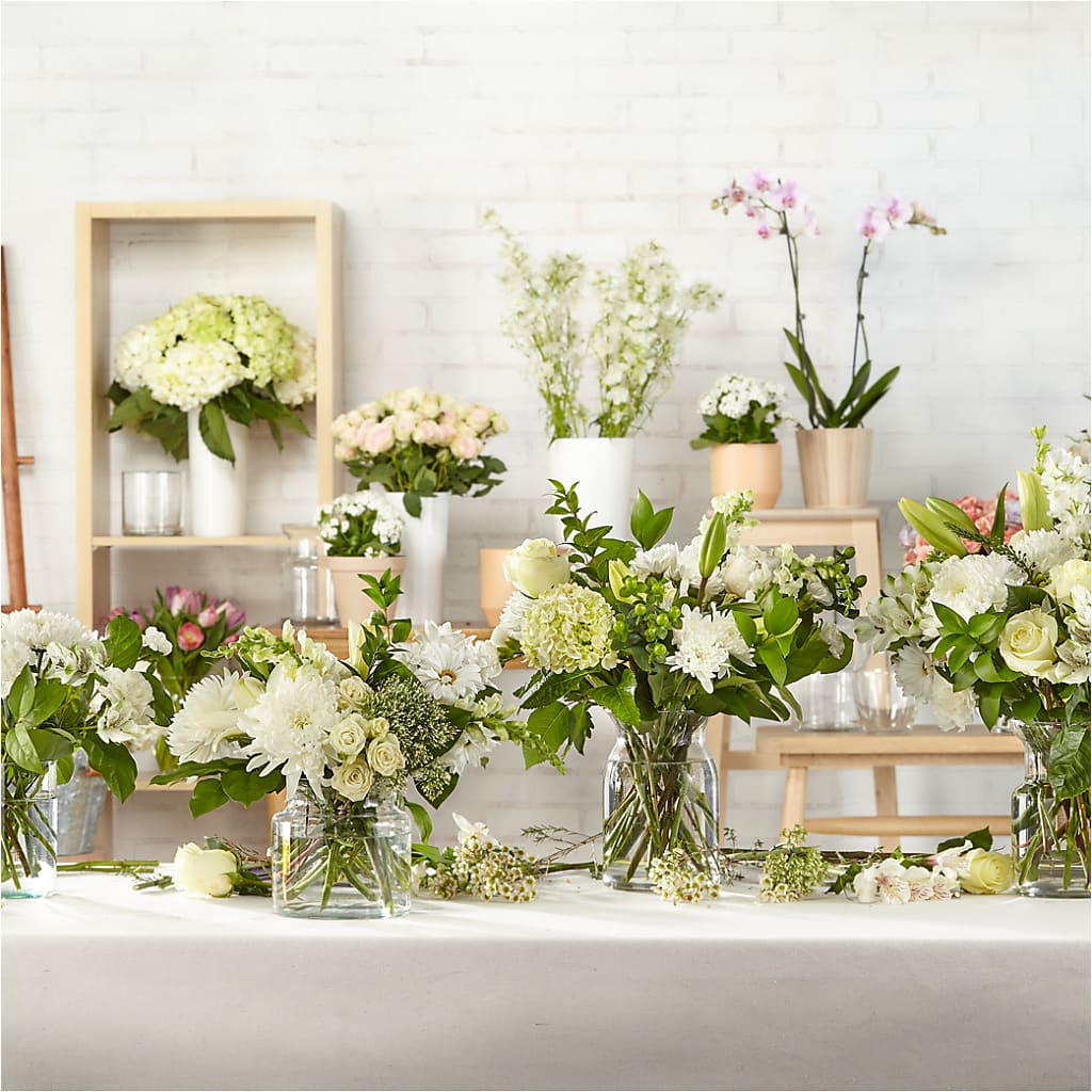 Classic Ivory – A Florist Original –  Willow Blooms Floral, Marlin TX