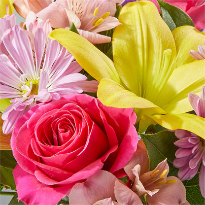 Sprinkles Bouquet –  Willow Blooms Floral, Marlin TX