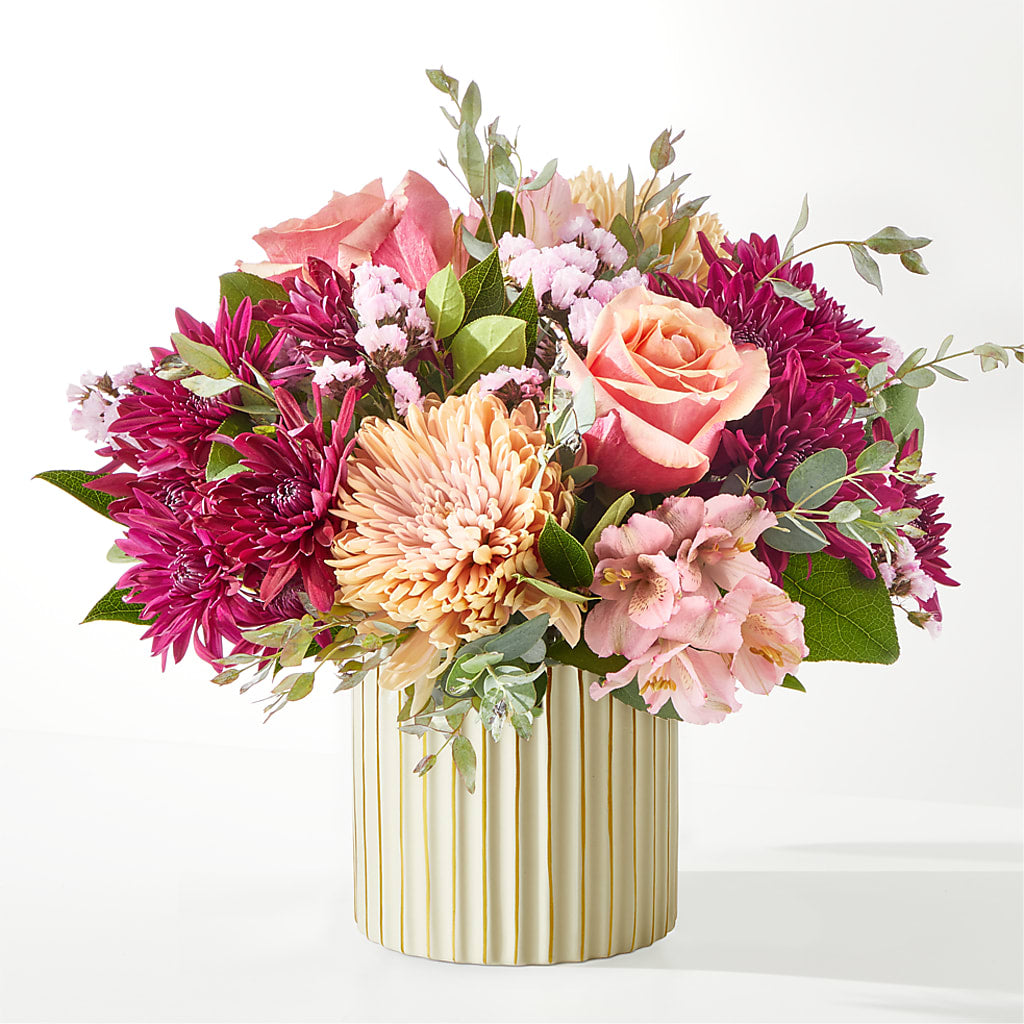 Berry Cobbler Bouquet with Ivory Vase –  Willow Blooms Floral, Marlin TX