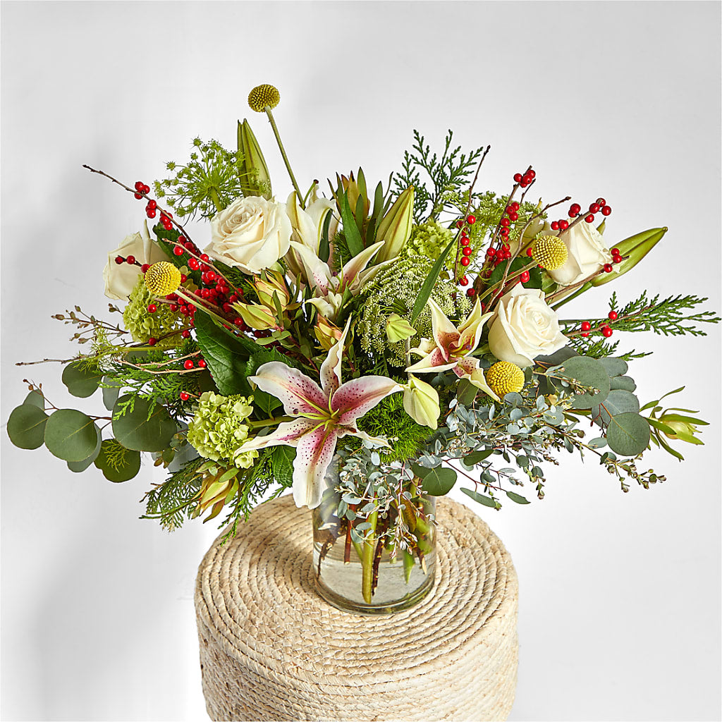 Berry & Bright Bouquet –  Willow Blooms Floral, Marlin TX