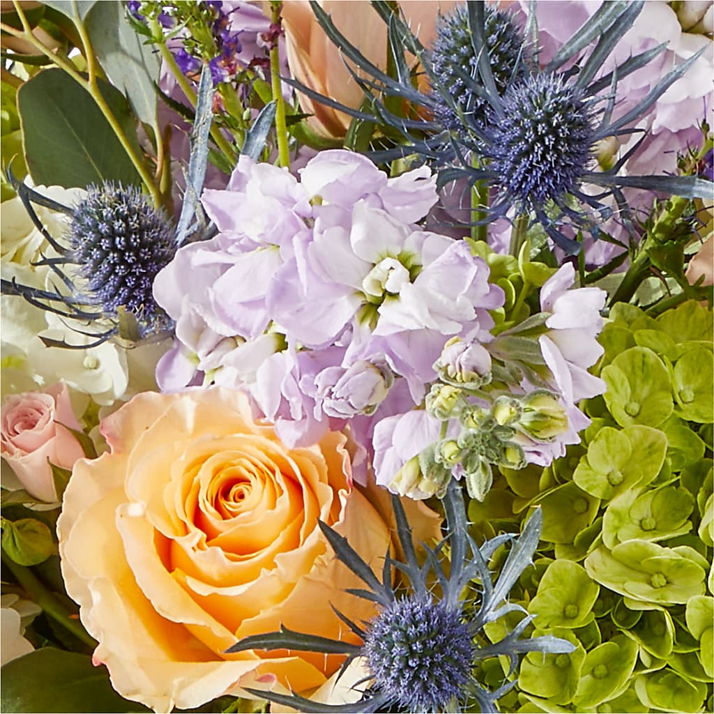Porch Swing Bouquet –  Willow Blooms Floral, Marlin TX