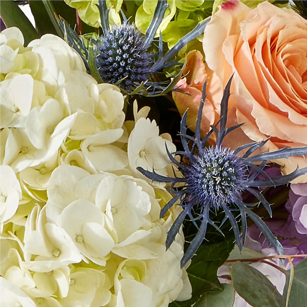 Porch Swing Bouquet –  Willow Blooms Floral, Marlin TX
