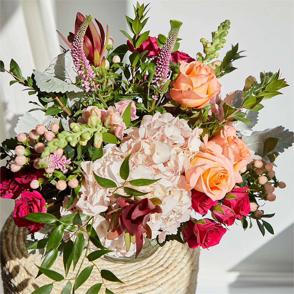 Glitz & Glam Bouquet –  Willow Blooms Floral, Marlin TX