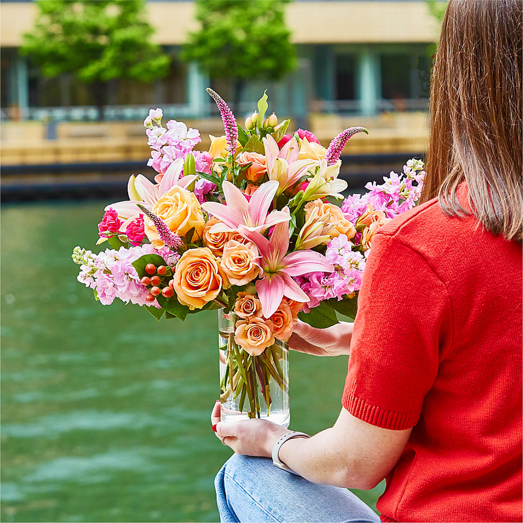Bisous Bouquet –  Willow Blooms Floral, Marlin TX