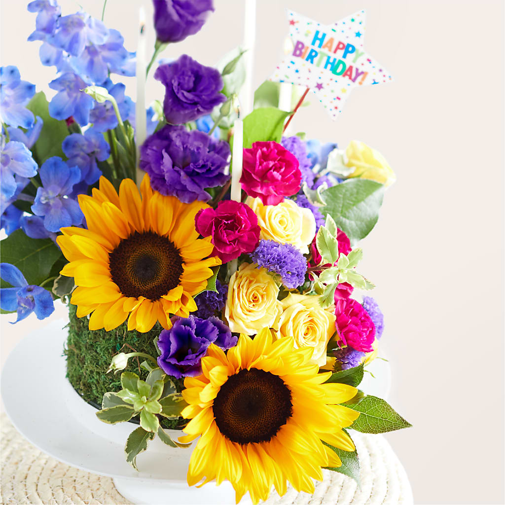 Star of the Day Floral Cake –  Willow Blooms Floral, Marlin TX