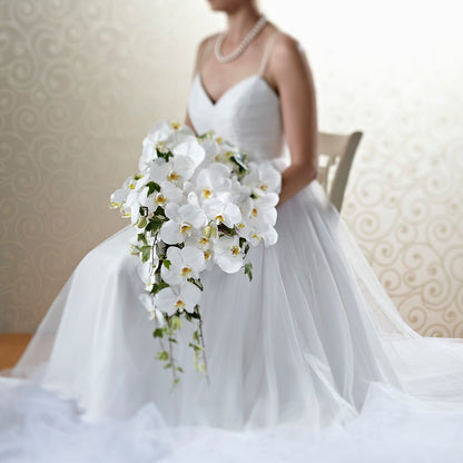 Classic White Bouquet –  Willow Blooms Floral, Marlin TX